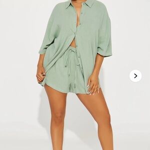 Fashion nova NWT 1X sage or olive green 2pc short set button down top
